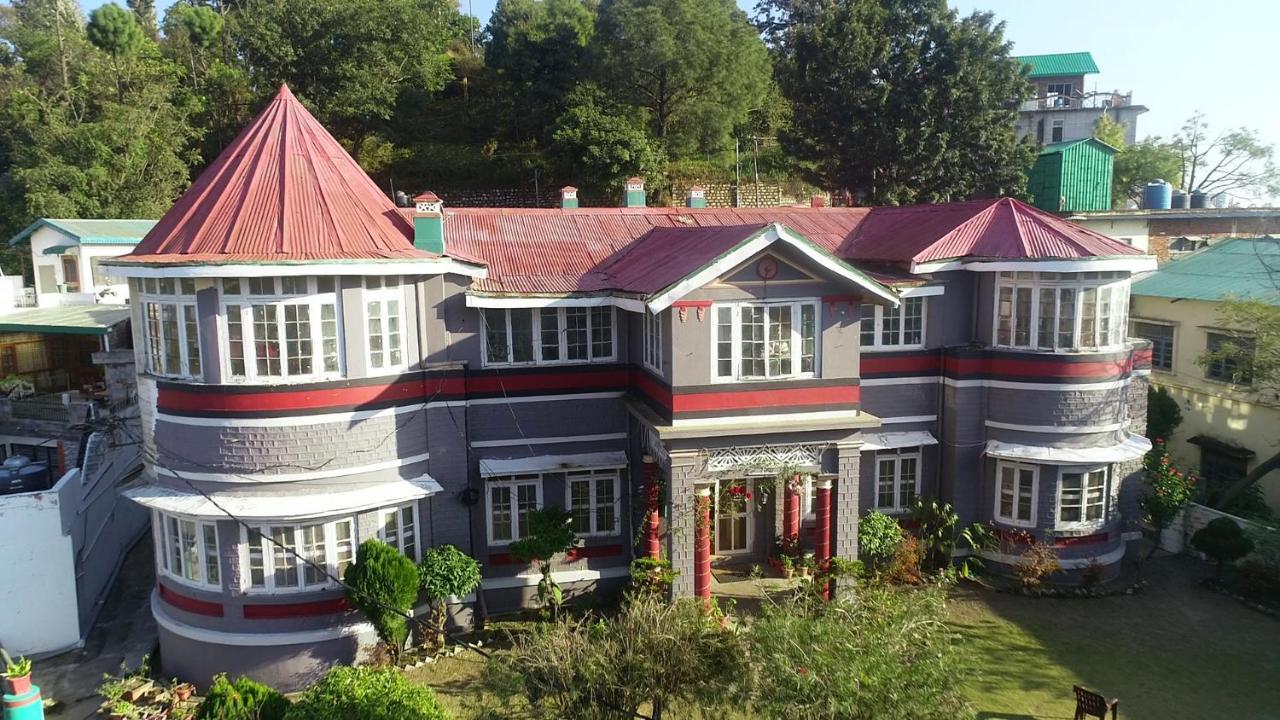Solan Retreat Acomodação com café da manhã Exterior foto