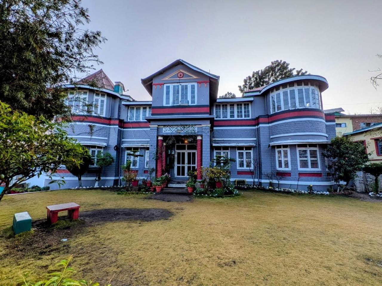 Solan Retreat Acomodação com café da manhã Exterior foto