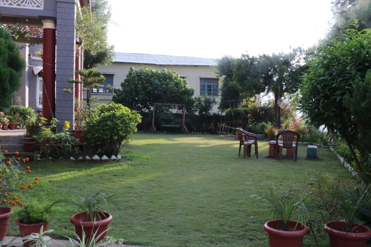 Solan Retreat Acomodação com café da manhã Exterior foto